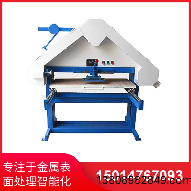 滑(hua)軌(gui)式三角拉絲(si)機